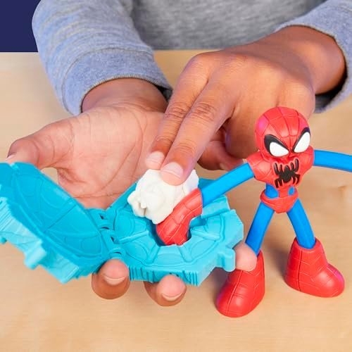 Play-Doh Spider-Man Launch & Slice Battle Playset, Non-Toxic Modelling Compound Set for Boys and Girls, Creative Toys for 4+ Year Old Kids, Christmas Arts and Crafts Gift Idea - Image 7