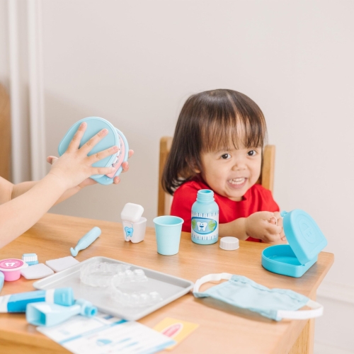 Melissa & Doug Super Smile Dentist Kit for Kids Role Play Toys for 3+ Year Old Girls Educational Toys for 3 Year Old Boys Montessori Kids Toys Age 3,8.89 x 27.18 x 34.29 centimeters - Image 4